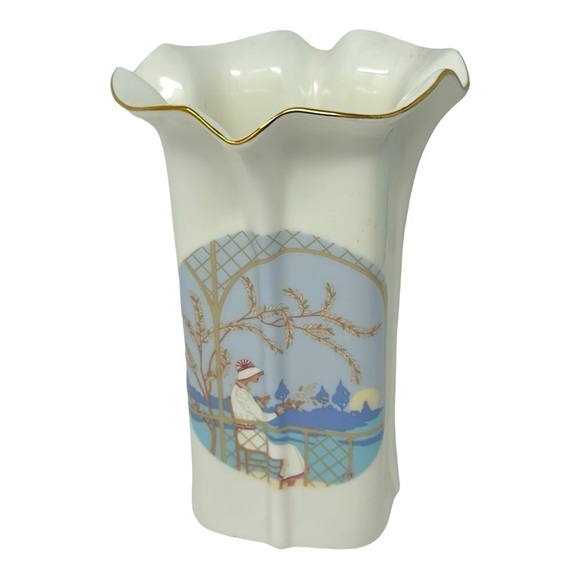 VTG Art Deco Fine Bone China Vase Roaring 20’s Woman Sitting Lake Great Gatsby - Picture 5 of 9